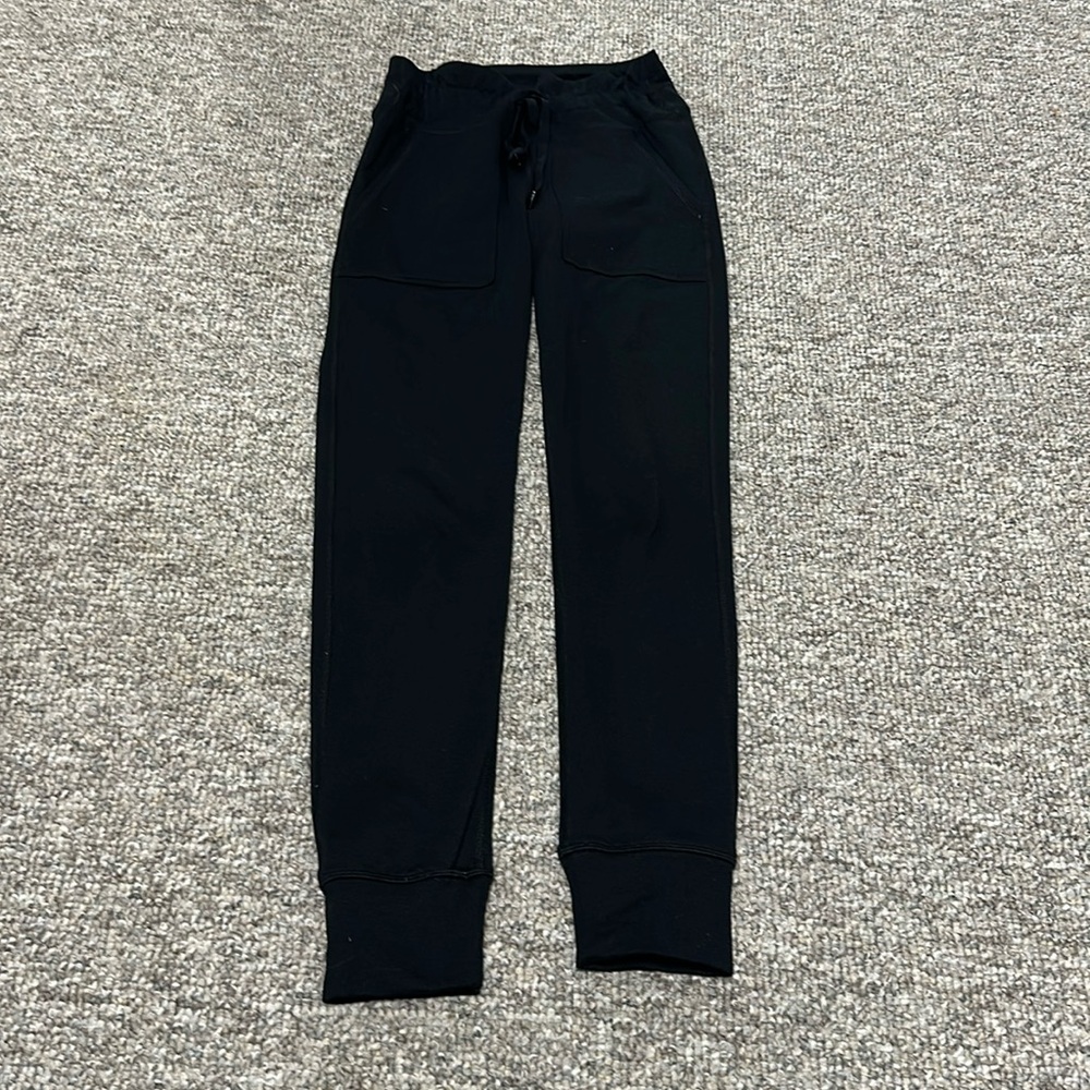 Black joggers like new front pockets super comfy